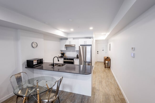 Photo du bâtiment - 1827 Albert St