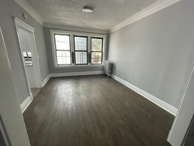 Building Photo - 2666 E 77th St