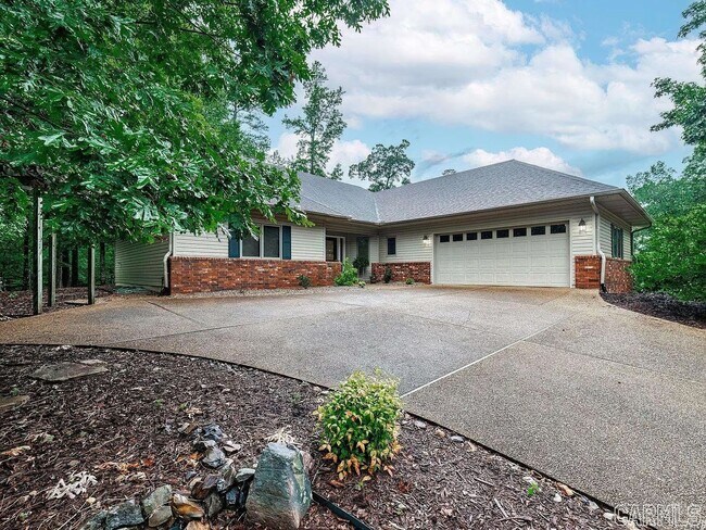 Foto del edificio - Spacious 3 Bedroom/2 Bath with views of the Ponce De Leon Golf course