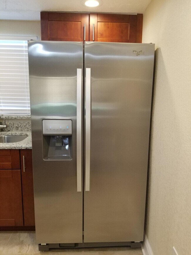 Building Photo - 182 Ulster Ln