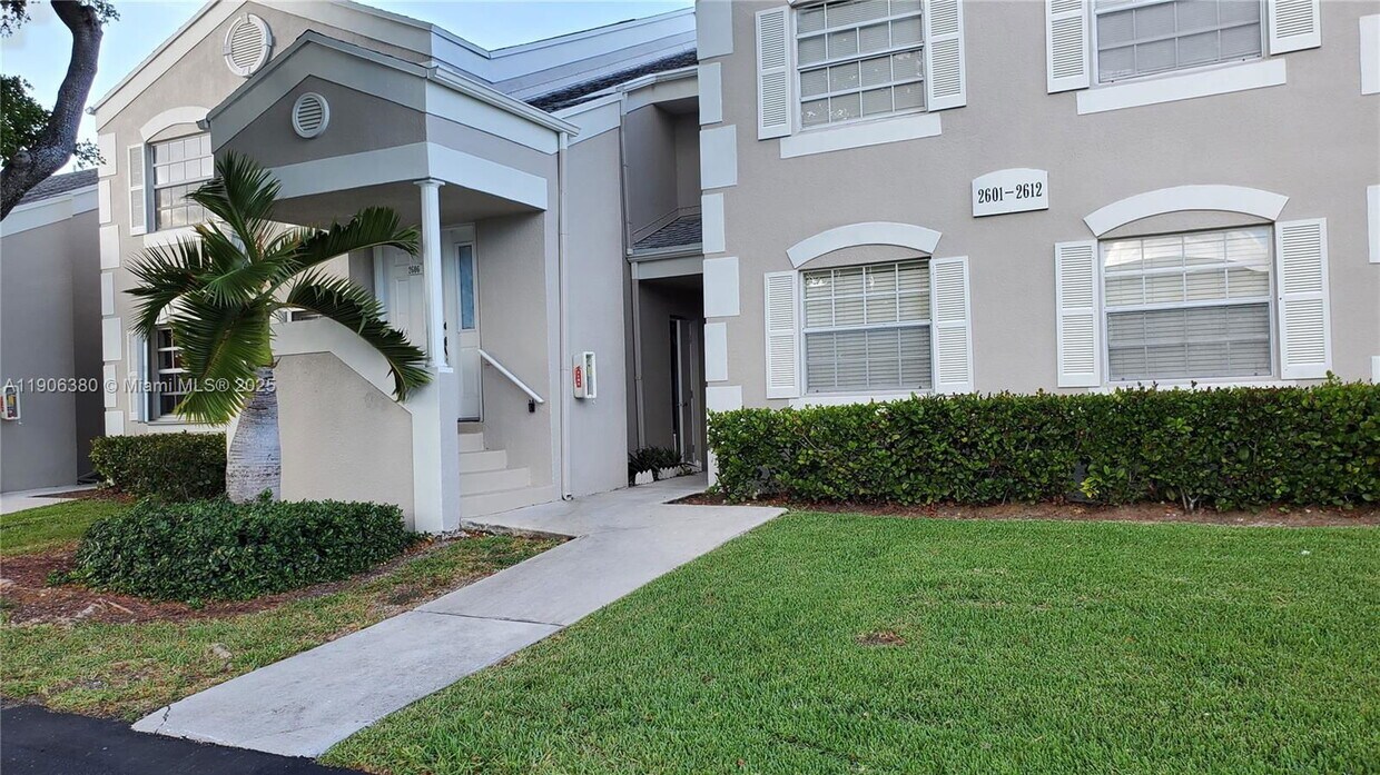 Primary Photo - 2605 SE 21st Ct