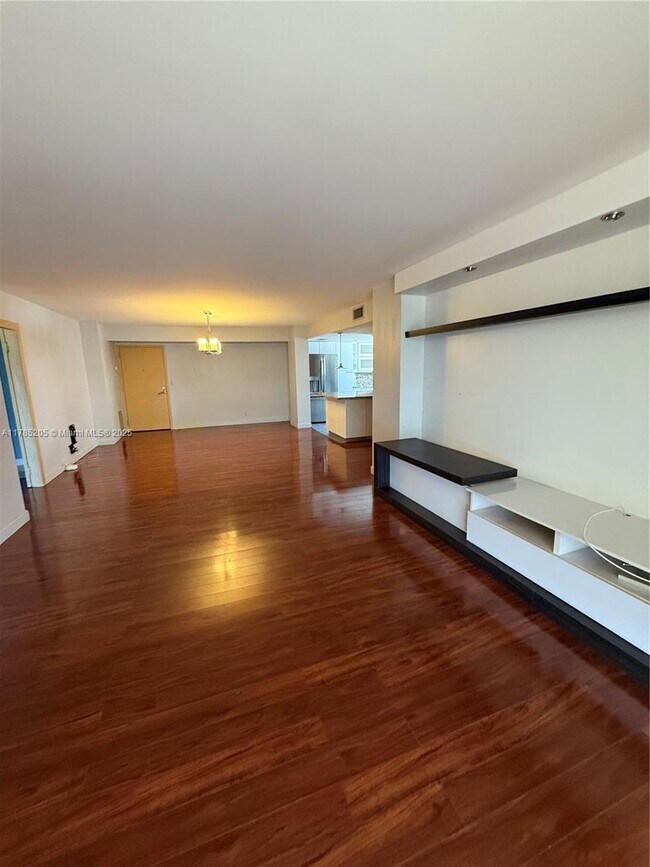 Foto del edificio - 1500 S Ocean Dr