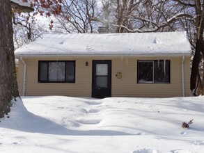 Building Photo - 1509 N Elmer St