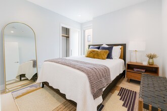 Interior Photo - Vivre