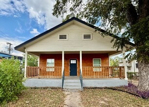 Building Photo - 113 Thelka