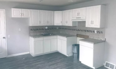 Building Photo - 10309 Reba Dr