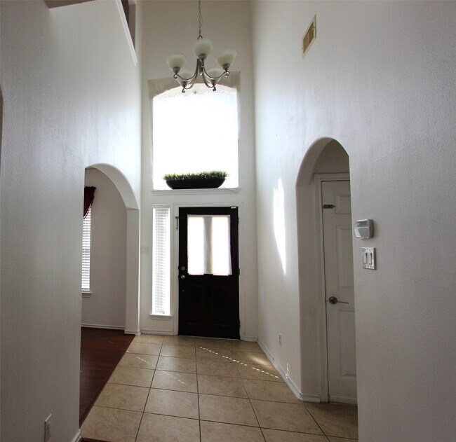 Foto del edificio - 13719 View Meadow Ln