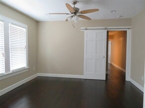 Building Photo - 12 Greenwood St