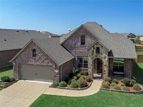 Building Photo - 1337 Palestine Dr
