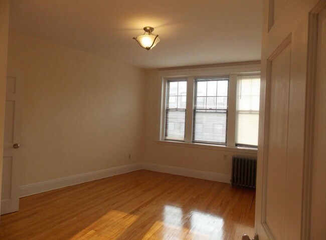 Foto del edificio - 6 Sutherland Rd