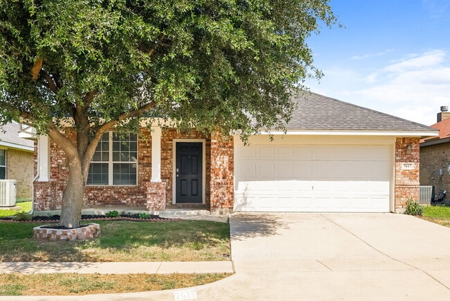 Building Photo - 7617 Rainbow Creek Dr