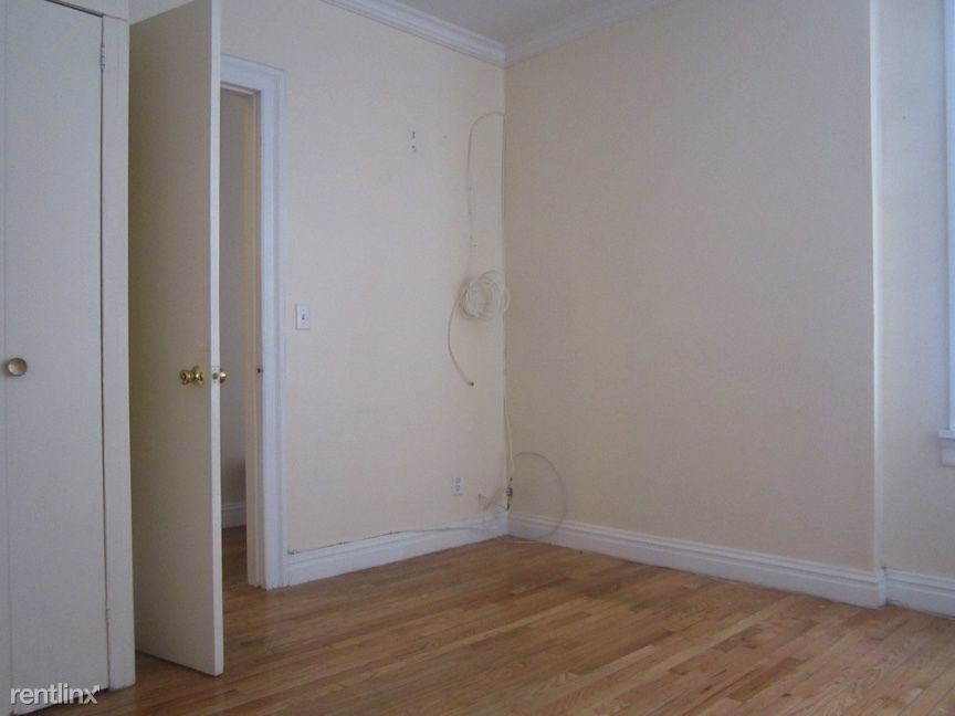 Building Photo - 1003 Saint Nicholas Ave