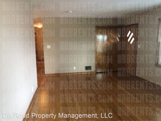 Building Photo - 3 br, 1.5 bath House - 4825 Holiday Drive,