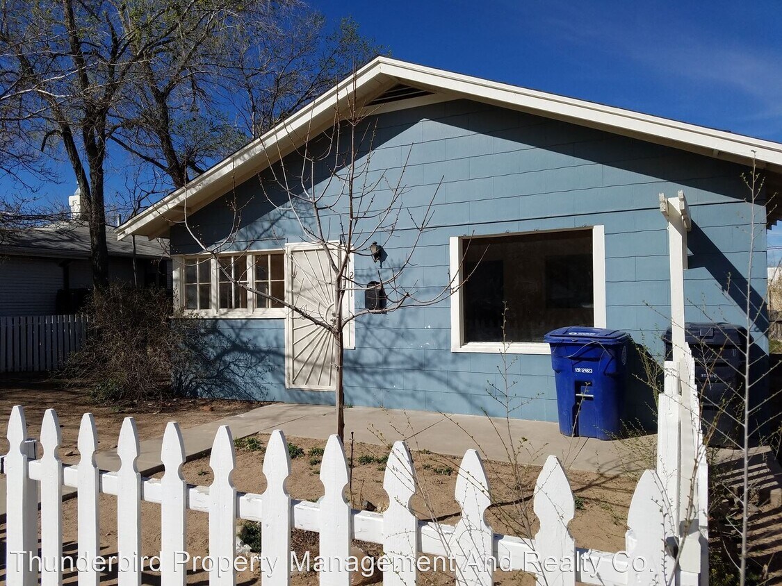 Primary Photo - 3 br, 1 bath House - 211 Harvard Drive SE