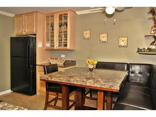 Building Photo - 930 Beau Dr