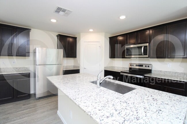 Building Photo - 2573 N Mcdonald Ln