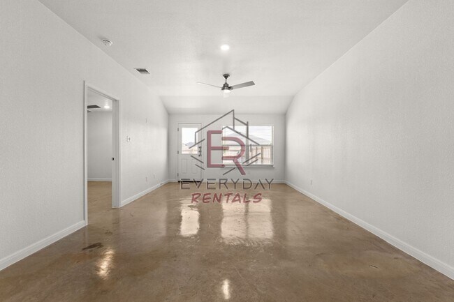 Foto del edificio - 912 Cherry Laurel Ln