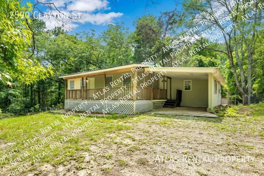 Primary Photo - 2590 Clayton St