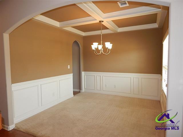 Building Photo - 102 Broomsedge Ln
