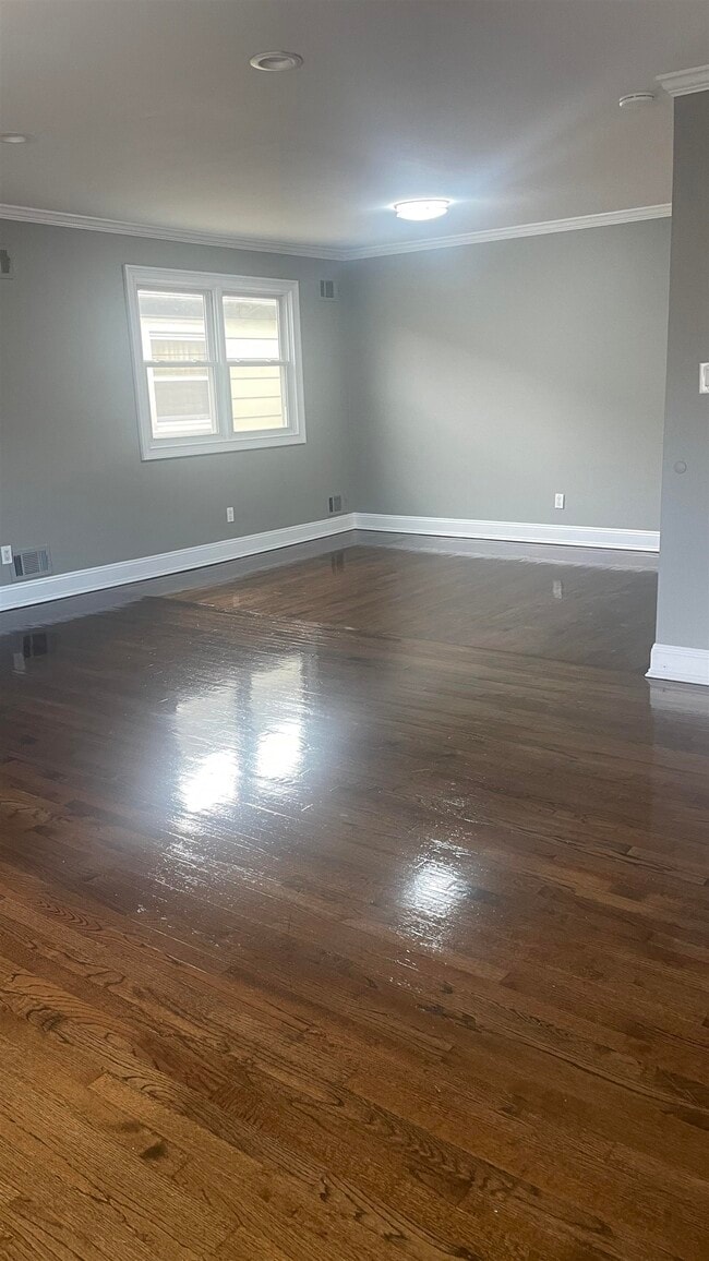 Building Photo - 94 W 29th St