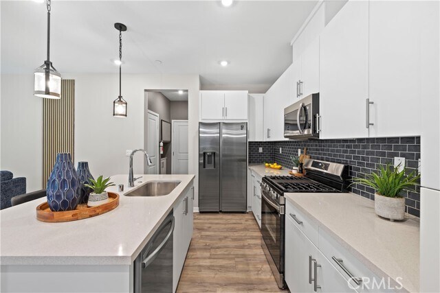 Foto del edificio - 15964 Sparrow Ct