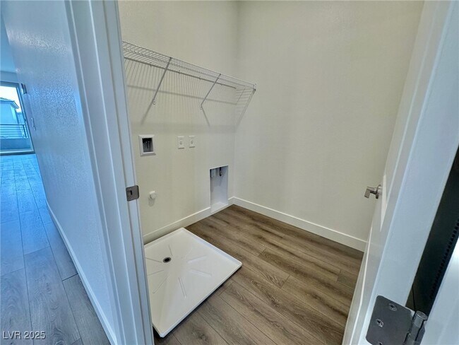 Foto del edificio - 1548 Little Penguin St