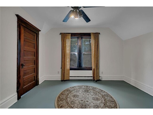 Building Photo - 801 15th Ave S