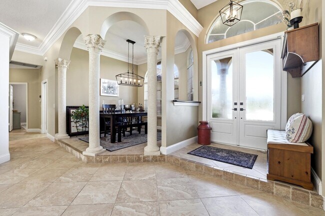 Building Photo - 1350 Pampas Way