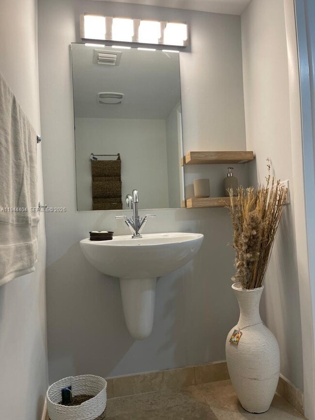 Foto del edificio - 41 SE 5th St