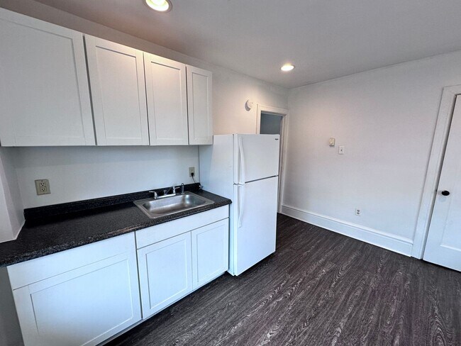 Foto del edificio - 2712 Woodlawn St