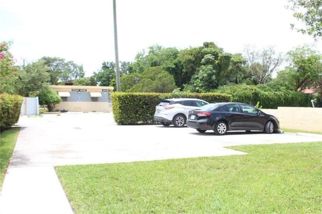 Building Photo - 2 bedroom in North Miami FL 33161