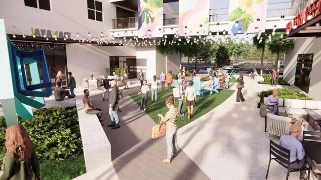Gente en el patio exterior - The Promenade at Town Center