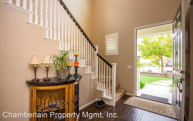 Building Photo - 3 br, 2.5 bath House - 630 Amarra Lane