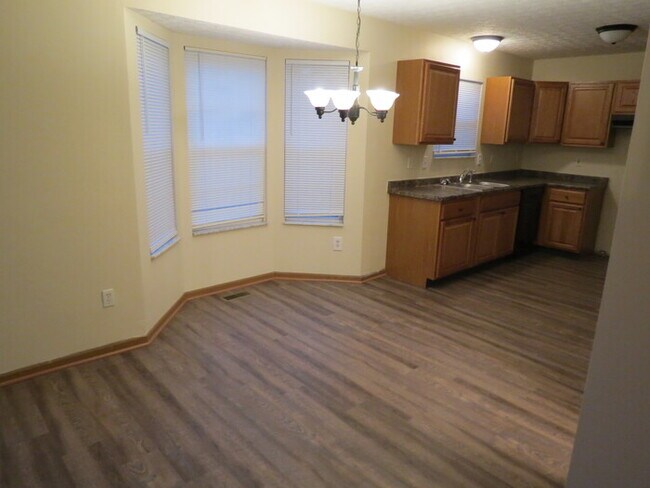 Foto del edificio - 4012 Cailin Dr