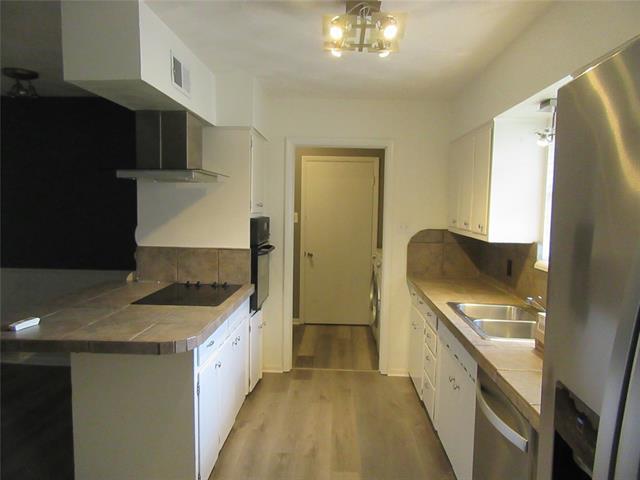 Foto del edificio - 705 Scottsdale Dr