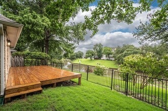 Building Photo - 9424 Blue Jay Way