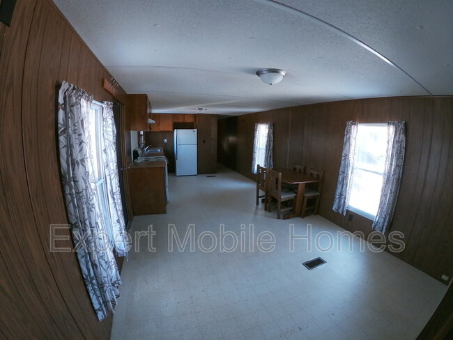 Building Photo - 142 Mercury Dr