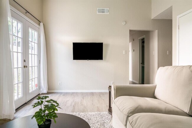 Foto del edificio - 1212 Bonnie Brae St