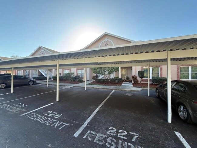 Foto del edificio - 6334 Spring Flower Dr