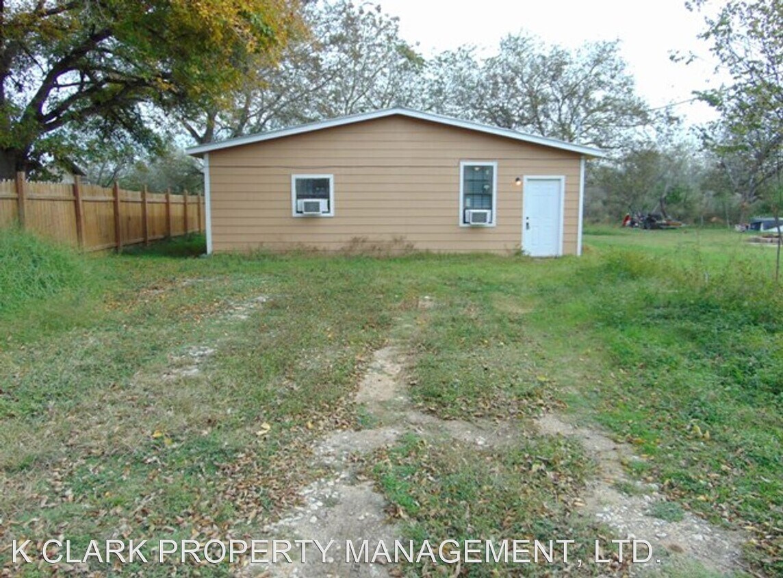 1306 Hough, Adkins, TX 78101 House Rental in Adkins, TX