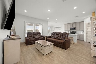 Building Photo - 1134 Della Ln