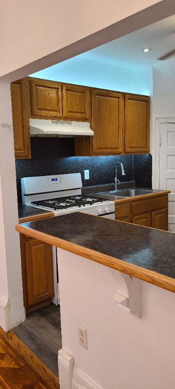 Building Photo - 5937 Carpenter St
