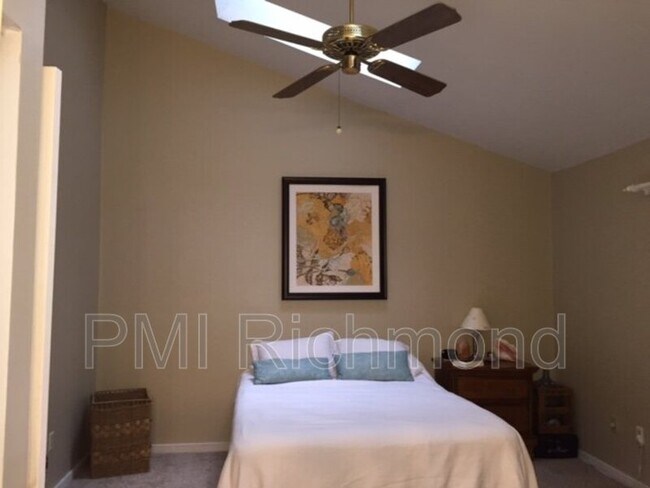 Building Photo - 10029 Bellona Ct