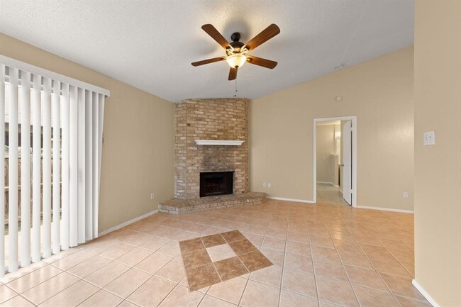 Building Photo - 313 Greenlawn Blvd