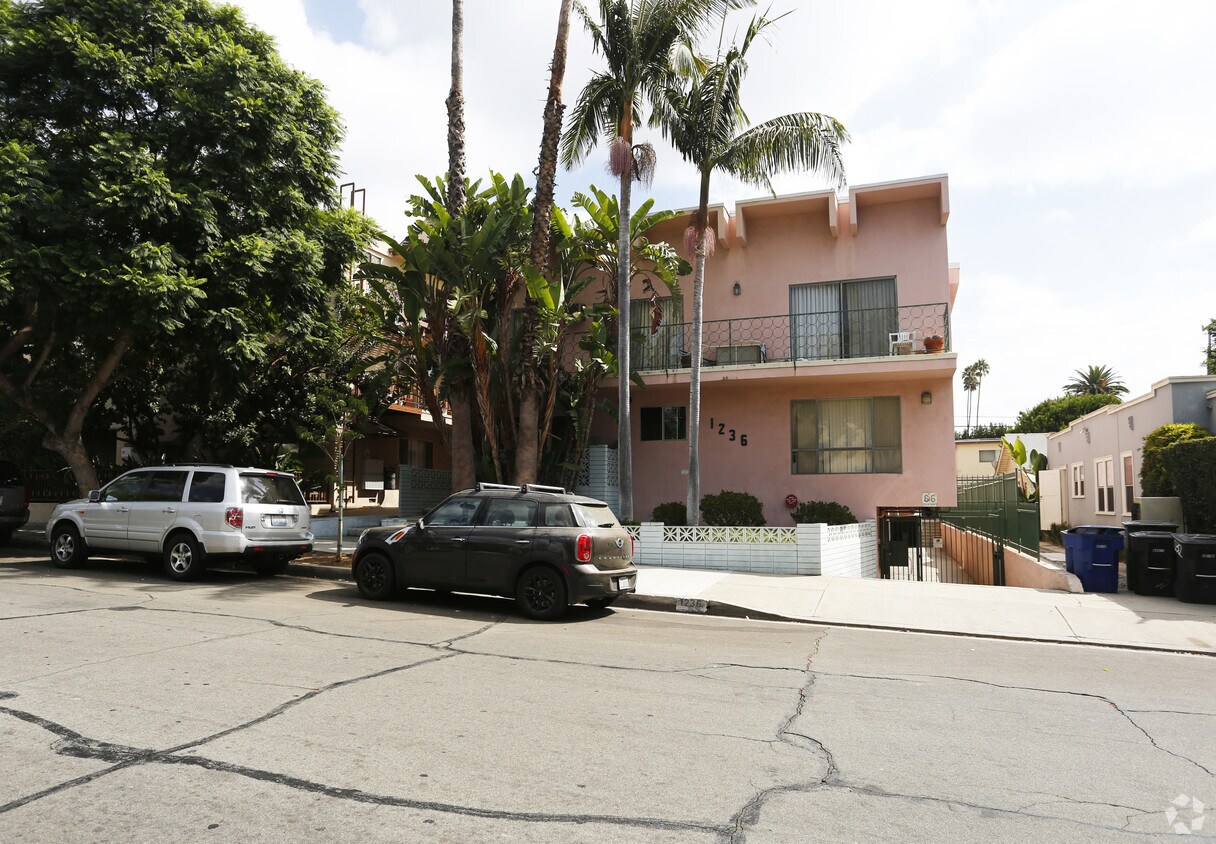 Edificio - 1236 N Ogden Dr
