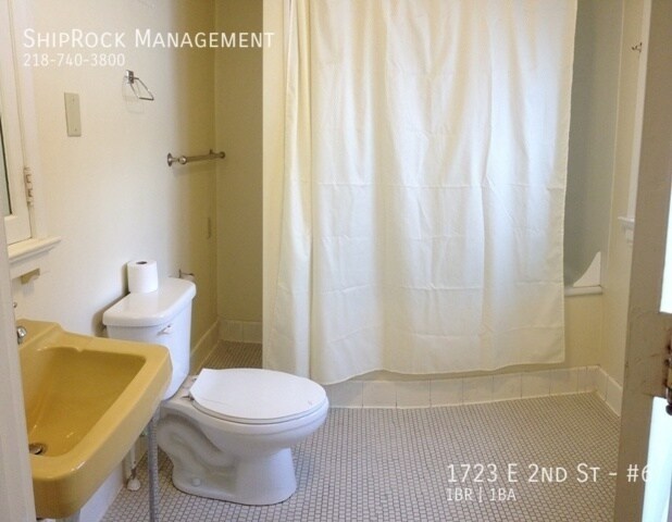 Foto del edificio - 1723 E 2nd St