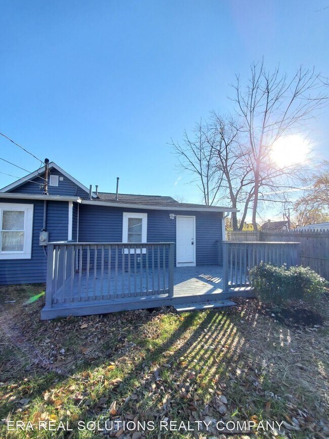 Building Photo - 3 br, 1.5 bath House - 2165 N Hamilton AVE