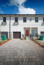Building Photo - 766 SW 12th St