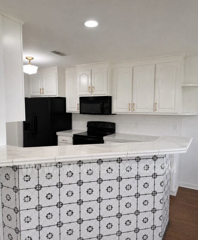 Foto del edificio - 112 Scarlet oaks Ct