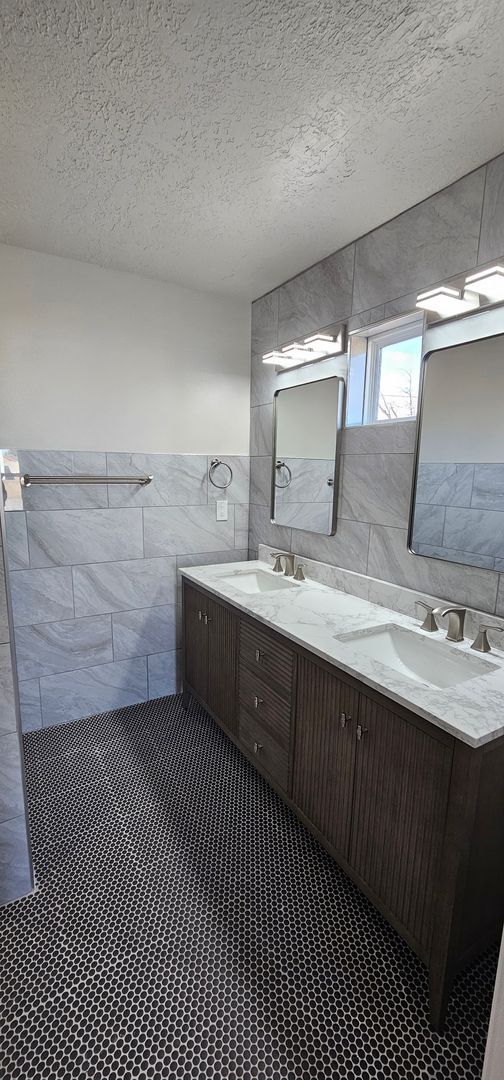 Foto del edificio - Available NOW!!!